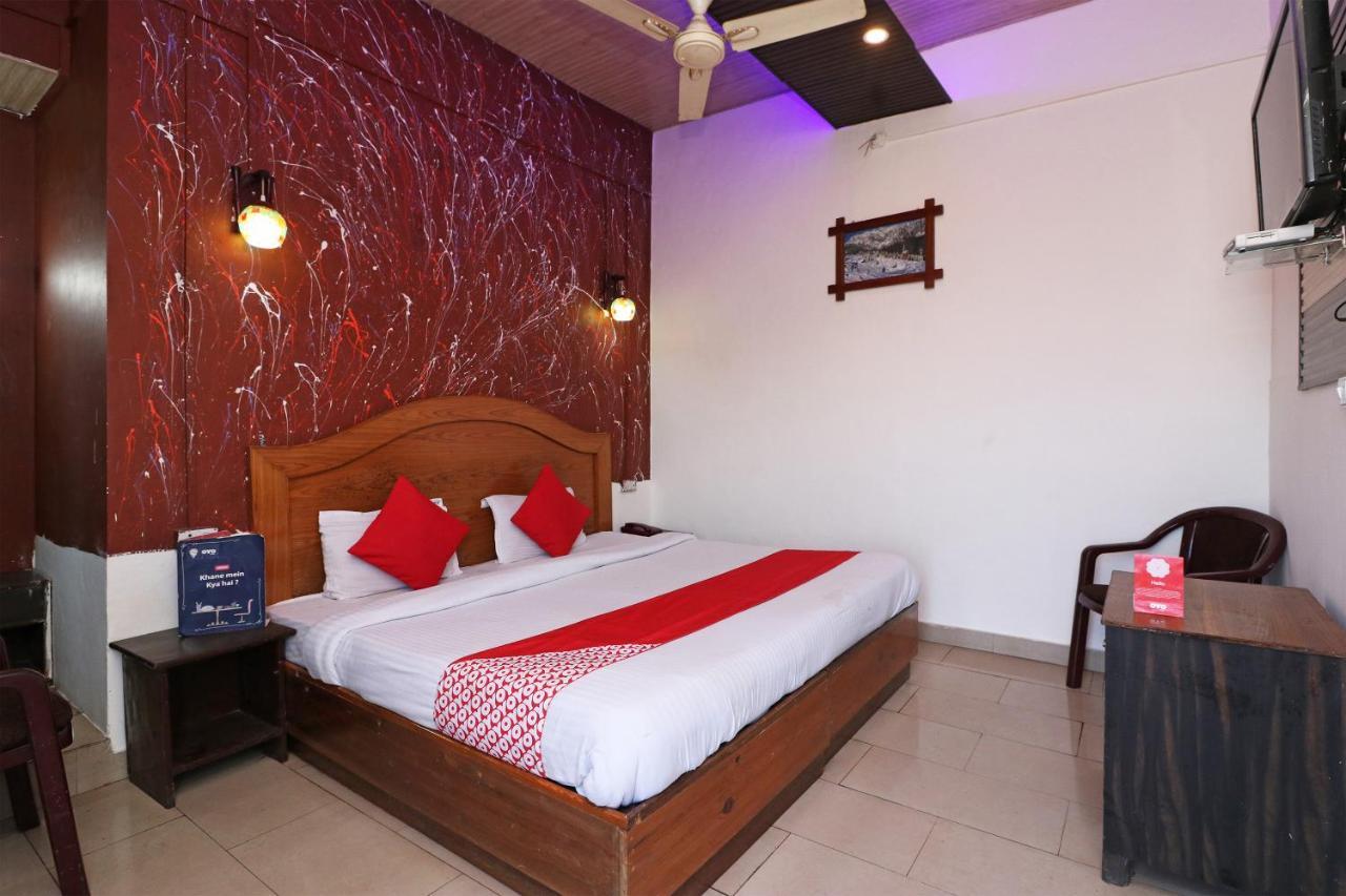 Oyo 77137 Hotle Castle Inn Mumbai Luaran gambar